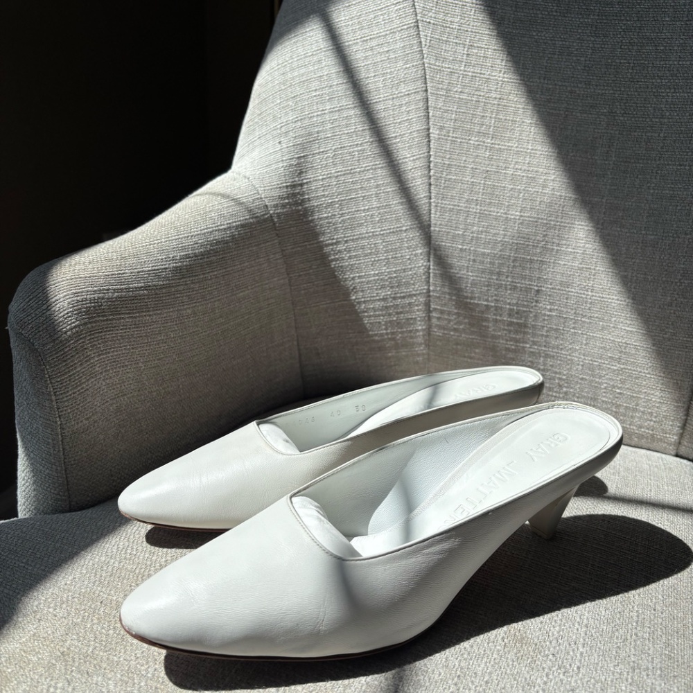 Gray Matters Annastar Mules - White - Includes Box, Dust Bag, & Heel Caps - Picture 3 of 10